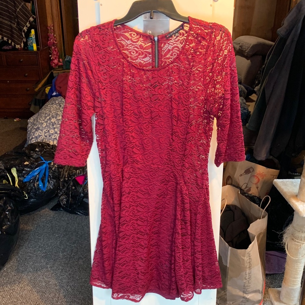 Maroon Mid-length Lace Dress w/Slip